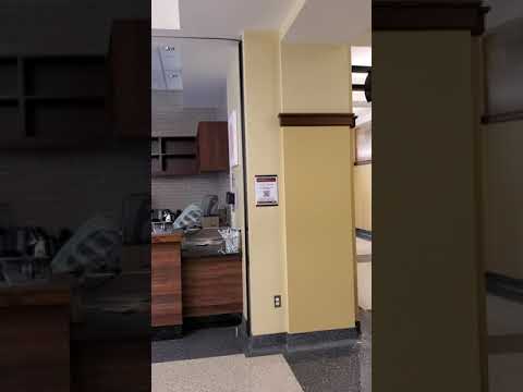 Starbucks, Lind Hall