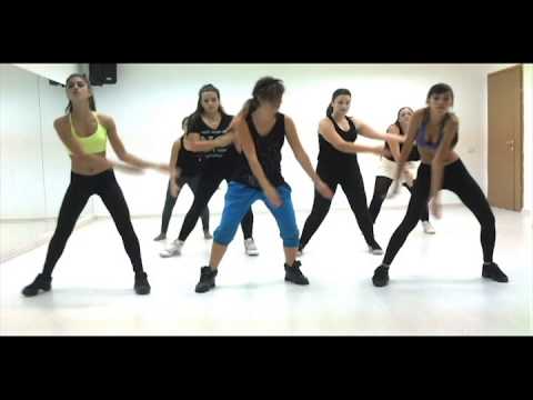 Carly Rae Jepsen vs. PSY -" Call Me Gangnam" dance