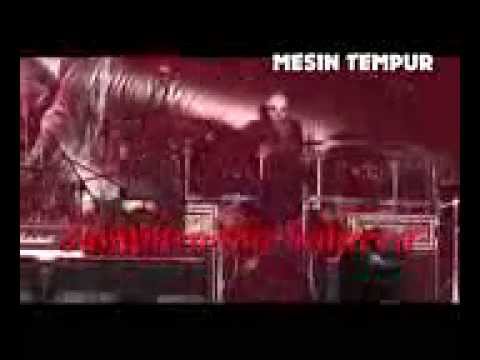 MESIN TEMPUR Aku Death Metal. Live Bandung Berisik 2012