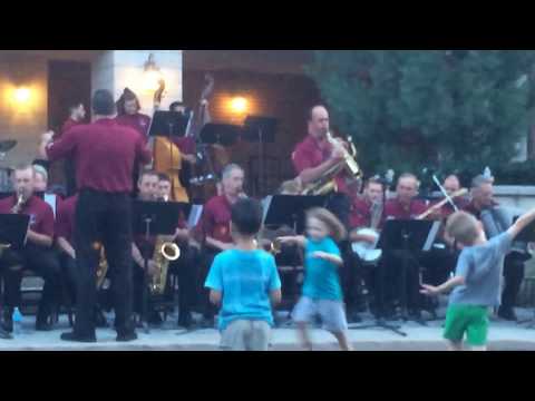 Quaker City String Band "Just A Closer Walk With Thee" - 2017 Collingswood Concert