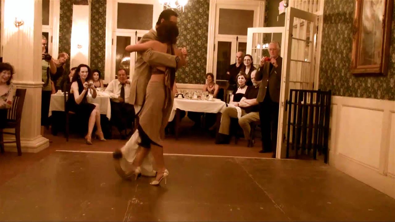 Gustavo Benzecry Sabá & María Olivera - Milonga performance at Moonlight in Vermont 2011