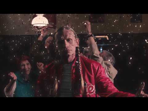 Romano - An der Champagner Bar mit "Oma schaut Musik"