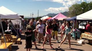 preview picture of video 'Flash Mob Monument, Colorado Farmer's Market 07/20/2013'