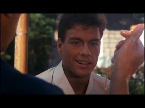 O Grande Dragão Branco (1988 Dub ) Van Damme sendo treinado pelo mestre.