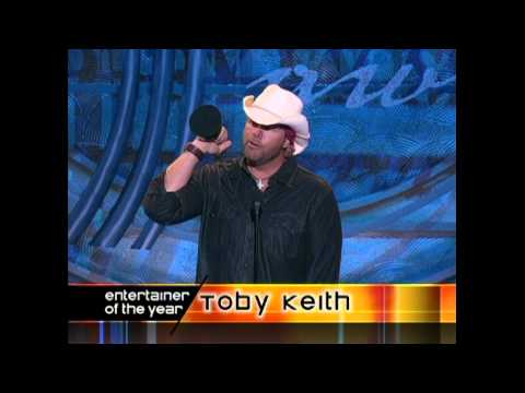 Toby Keith Wins Entertainer Of The Year - ACM Awards 2004
