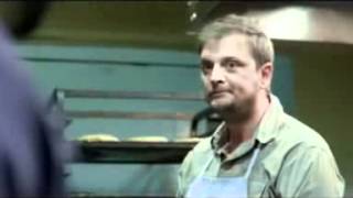 ti den katalaveneis 0001