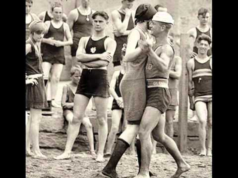 Six Jumping Jacks - She's The Sweetheart of Six Other Guys, 1928