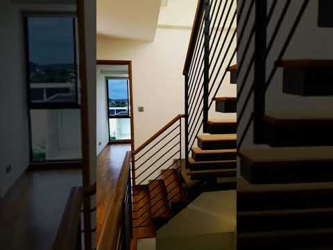 Level 2 & 3 - Masterbedroom, 3 Common Bedrooms (All with Ensuite Bathrooms), Family Area