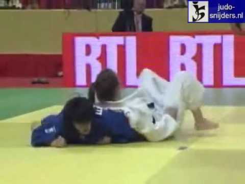Judo 2009 Paris: Endo (JPN) - van Snick (BEL) [-48kg].
