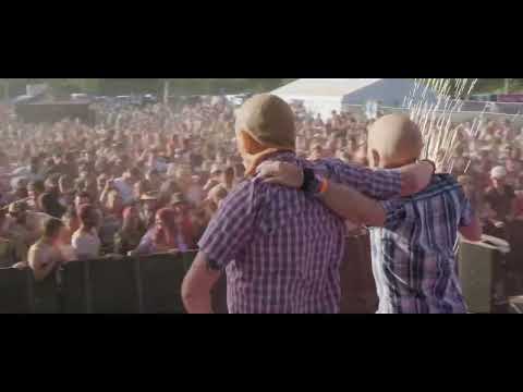 Papi Jumper - Left Right (Bonzai Channel One vs Orgasmo Mash Up)