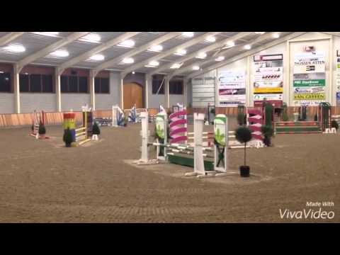Oefenspringen manege heijligers asten met vivana