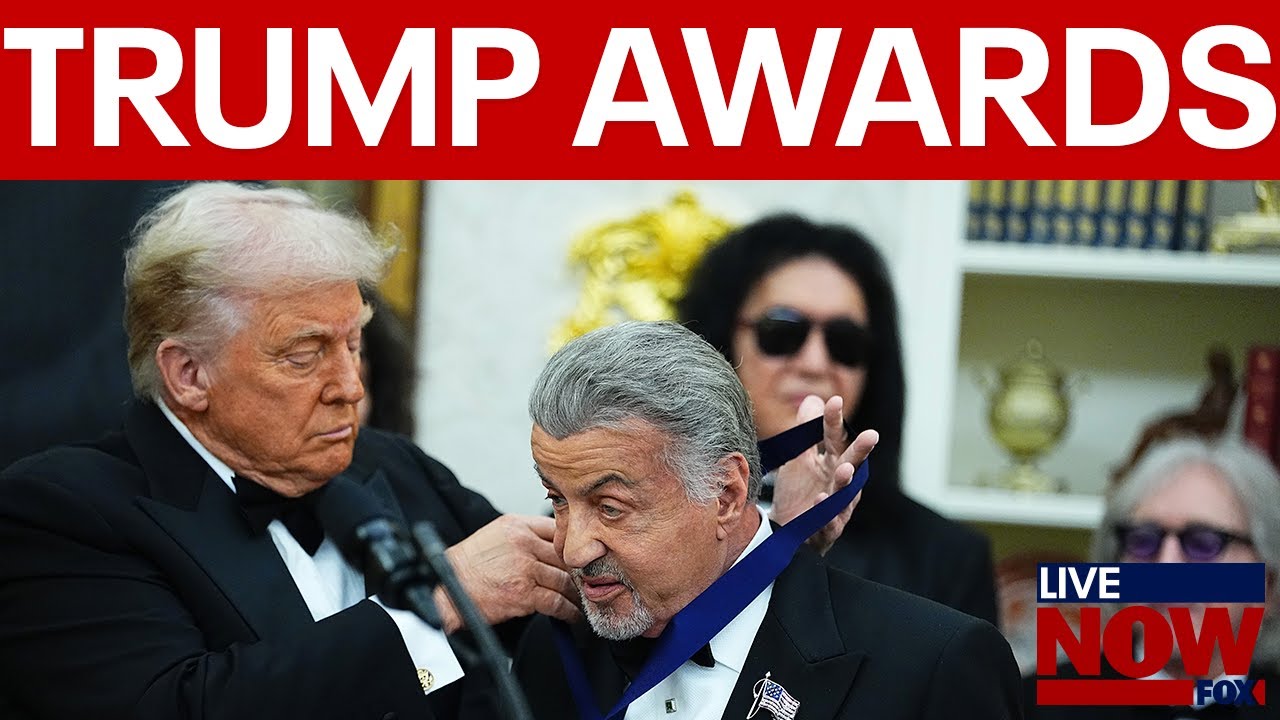 Trump awards Kennedy Center honorees