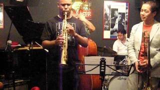 Will Boyd saxophone solo at Every Swing jazz club in Ueno, Tokyo, Japan 2012
