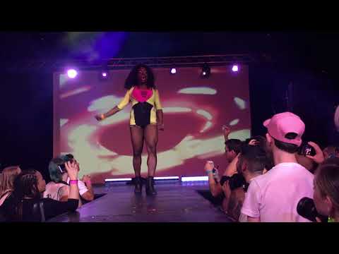 Bushwig 2017 (SUN) - Neon Calypso