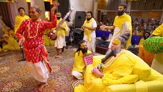 Download lagu नंदगाँव के बृजवासी ने श्रीजी के श्रृंगार दर्शन में दिखाई अपनी नृत्य कला और नाम कीर्तन // 17/08/23 mp3