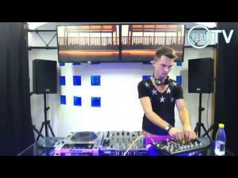 Live @PlayTV 21.08.2014 - Newman