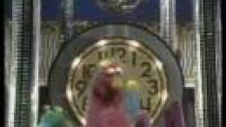 Sesame Street - Honk around the clock