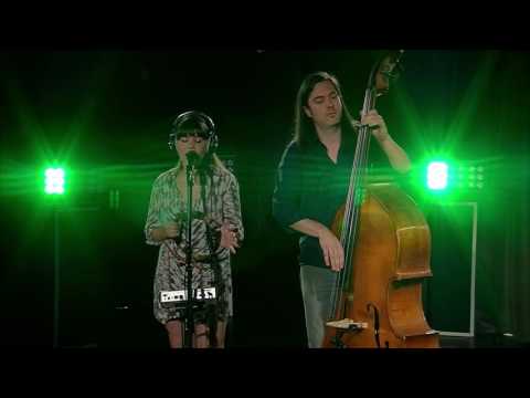 Born in the 80's: Lady Linn - Maria Magdalena (live bij JOE)