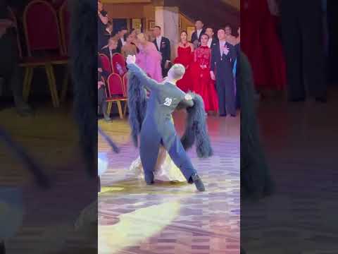 Professional ballroom dancing. Potovin Igor & Tatiana Zayts. Slow Waltz