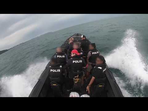 Zodiac Hurricane™ ZH-940 OB - Zodiac Milpro Official