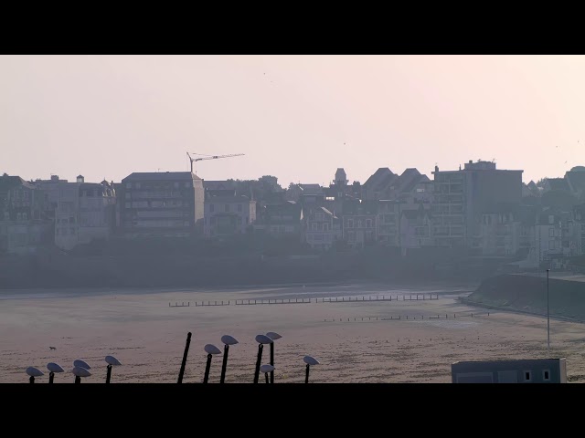 サン・マロ旧市街 城壁都市の海岸線