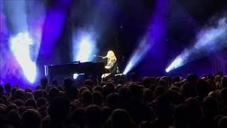 Regina Spektor - &quot;The One Who Stayed, and the One Who Left&quot; (at Brooklyn Steel 08.08.18)