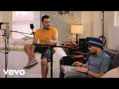 Santi Mostaffa - "Es hora" on Room Service