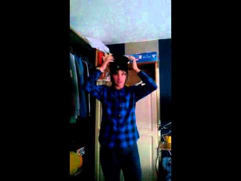 one way of wearing a beanie hat