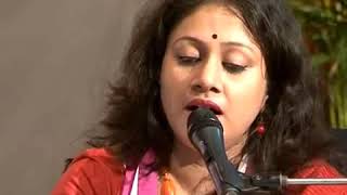 Download lagu Akash Amay Bhorlo Aloy || আকাশ আমায় ভরল আলোয় || Susmita Patra mp3