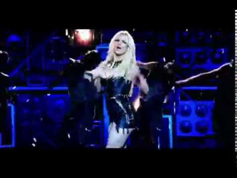 Videoclip de Tik Tik Boom (feat. T.I.) — Britney Spears