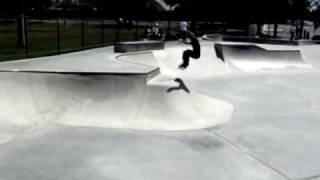 preview picture of video 'Duarte Skatepark 2010 - skate video'