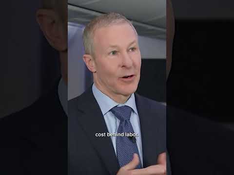 United CEO: 'Fares will continue to go up in line with oil prices'