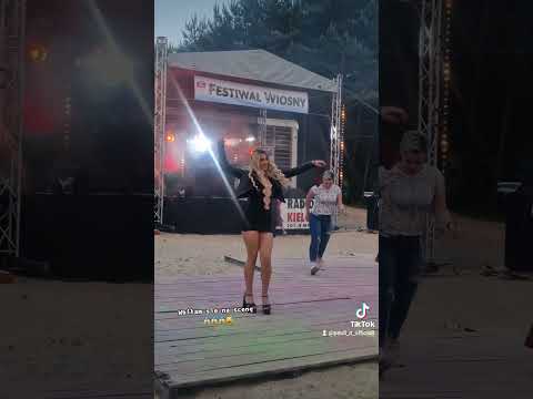 wbiłam na scenę😱😱