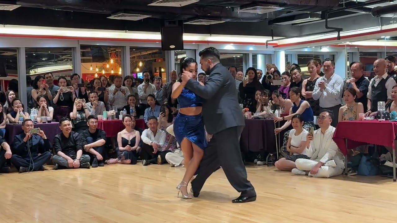 Video thumbnail for Jonathan Saavedra y Clarisa Aragon in HK - 19 April 2025 - 3/4