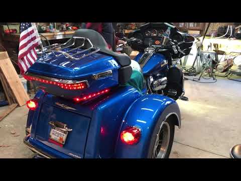 2017 Harley Davidson Tri Glide with Vance and Hines muffler!!