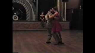 Colgadas & Volcadas: Fabian Salas & Lucia Mazer