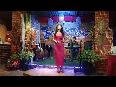 Thể hiện bởi Hoài Mỹ