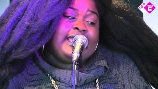 Kenny Wesley ft. Darien &amp; Sarah-Jane - Love (Live) | NPO Soul en Jazz