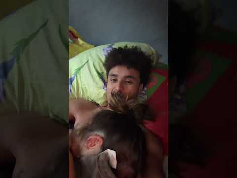 Pucho e La Sua Ragazza Cantano NON MI INNAMORERÓ a Letto 🛌👩🏻‍❤️‍💋‍👨🏽💕