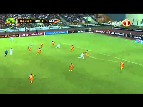 Slimani header goes over the bar #CIV_ALG #AziweKe