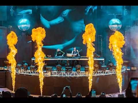 L.Atipik - Red Rocks with CloZee ( Video report )