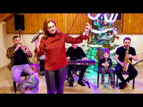 Formatia Ancuta Corlatan - Zi-i, Vasile, zi-i - Neamu' meu cu voie buna (live)