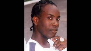 Nesbeth - Gun&#39; s out