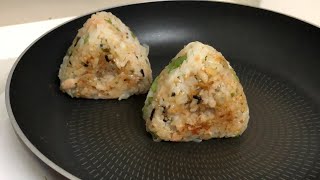 台北租屋族週末日常 下雨的日子 皮蛋豆腐 鍋煮奶茶 鮪魚烤飯糰