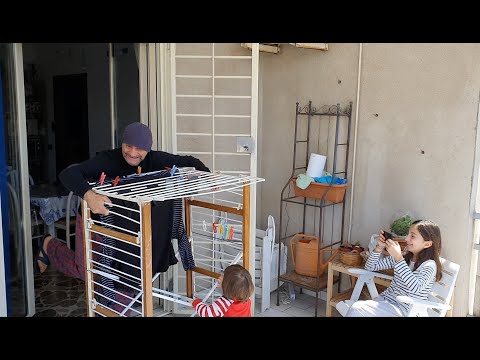 "Esercizi Virali" -  Troupe  PugliafortiAmoci - regia Giuseppe Massarelli