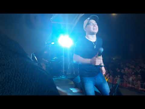 Katriel arguello en vivo - y tu te vas-moviendo la cabecita (detrás del escenario)