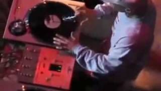 Dj Q-Bert Scratching Without Crossfader
