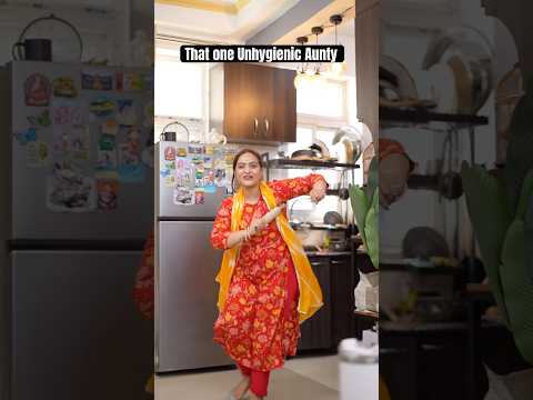 Hygiene left the Chat 🤣🤣 #maimohini #comedy #funny #shortsbeta #unhygienic #aunty