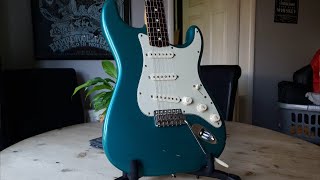 Video thumbnail for Cool Guitars: Fender American Vintage '62 Stratocaster in Ocean Turquoise Metallic - Alex Hamilton by Alex Hamilton