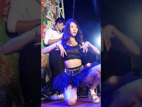 2020,06,14, Devil Girls 675 台南南巡府祝壽舞台 dancers out of Taipei city